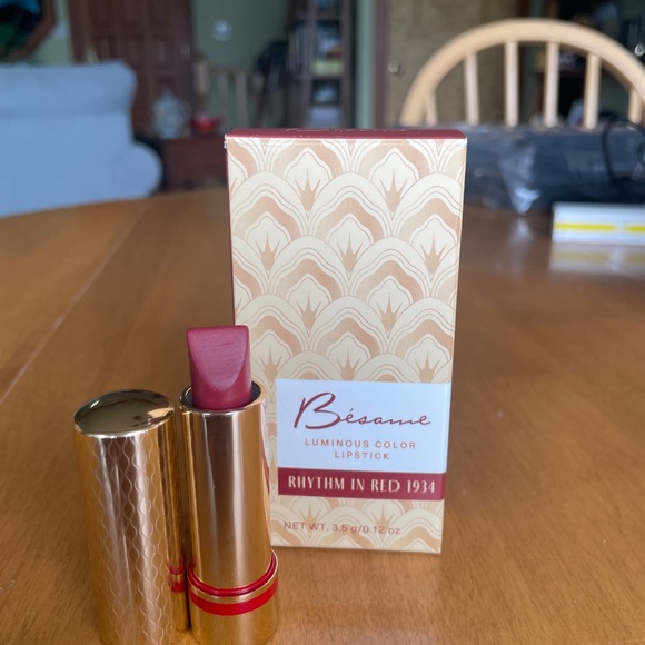 Besame Cosmetics Rythm In Red lipstick - NIB - Picture 4 of 4